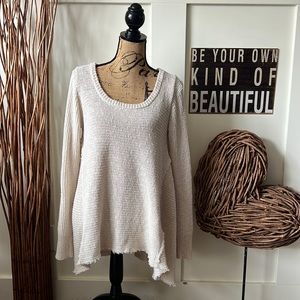Ruby Moon Scoop Neck Cream Sweater With Scarp Hem